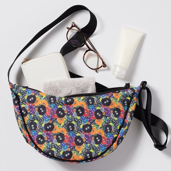 SUPER RARE NWT [Uniqlo] Studio Ghibli Round Mini Shoulder Bag (Soot) - Picture 4 of 9